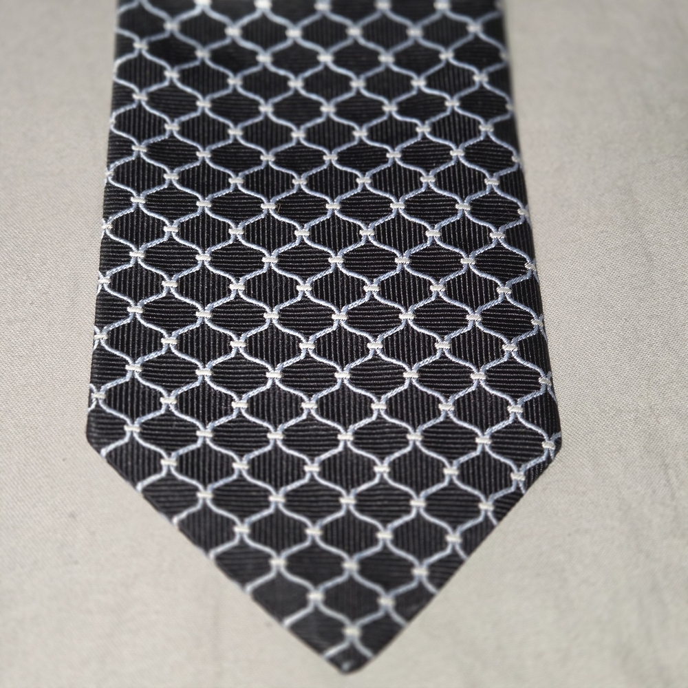 Brooks Brothers 346 Silk Tie Blue Silver Geometric Lattice Grid Preppy Corpcore